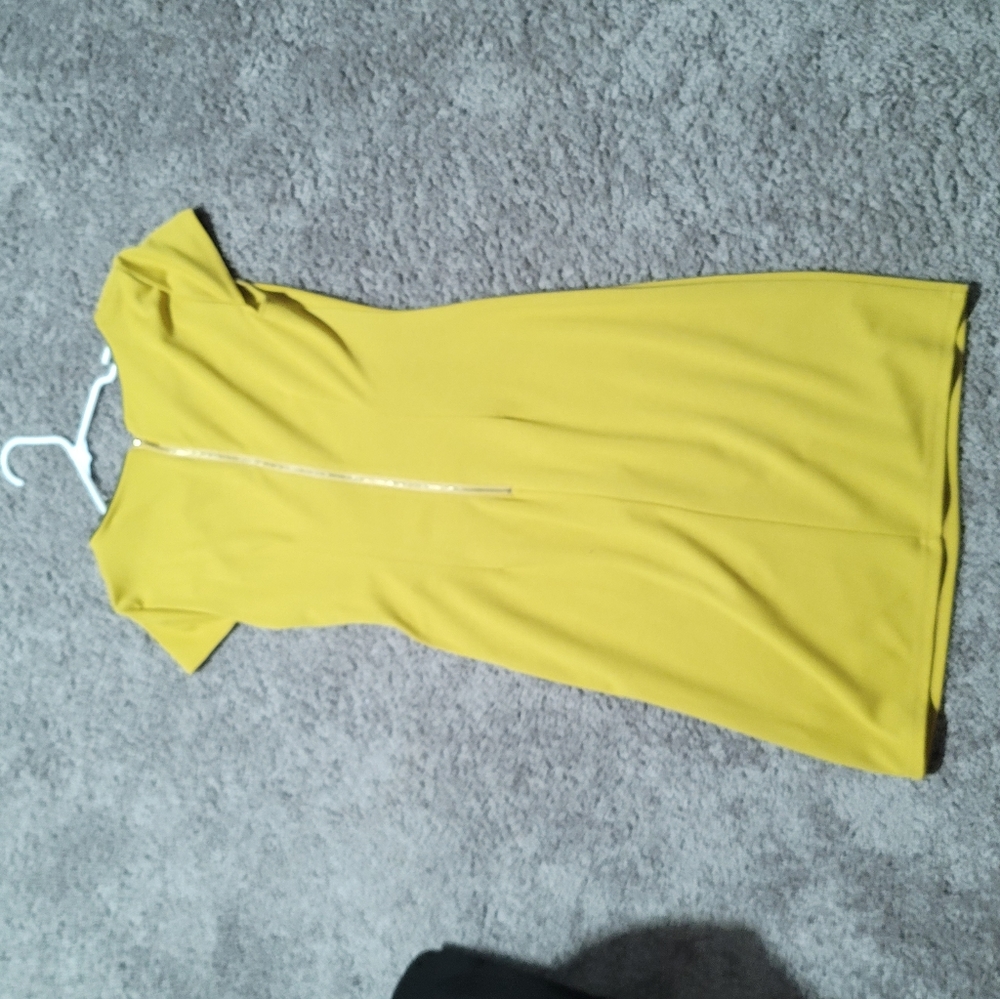 Dress - Picture 2 of 2